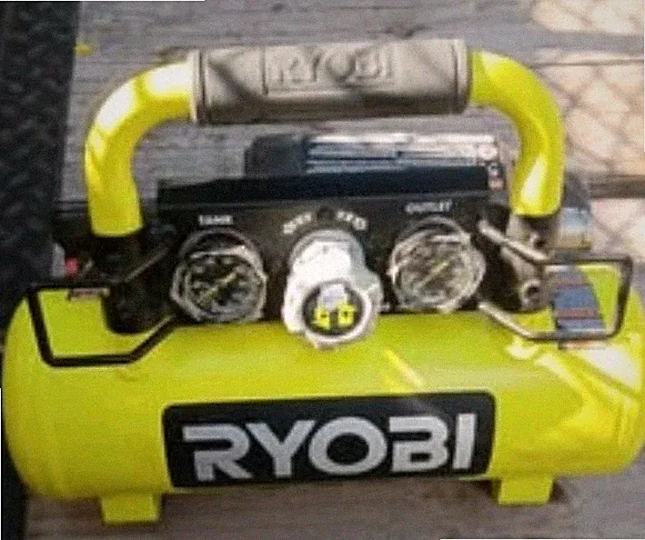 Ryobi One+ 18V 1 Gallon Compressor P739