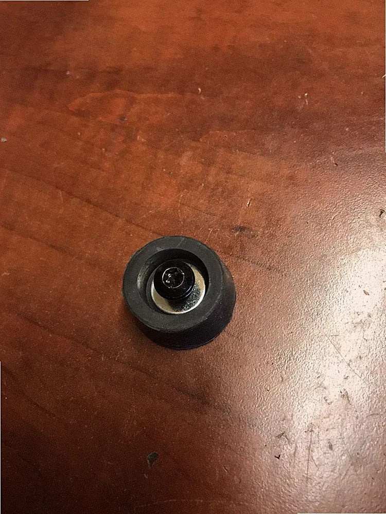 See Desc.OEM 1x Rubber Feet Assy For Ryobi P739 AIR COMPRESSOR 1 Gal. 18V